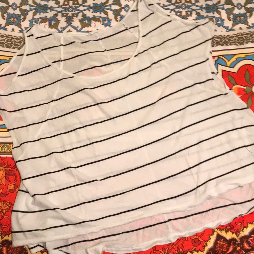 Forever 21 cold shoulder tee